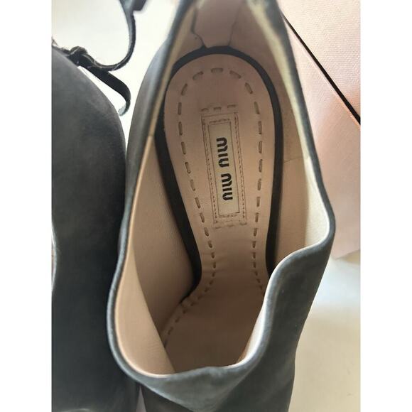 MIU MIU Back Zipper Funky Heel Platform Suede Grey Ankle Booties Shoes 9 Ret$550 - Picture 5 of 16